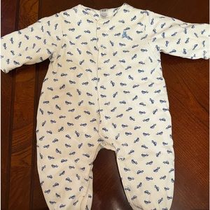 One piece with footies